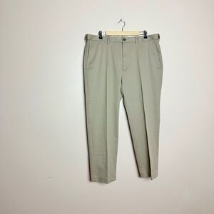 CLEARANCE! Men’s Tan Haggar Iron-Free Premium Khaki Size 40x29 EUC HEMMED